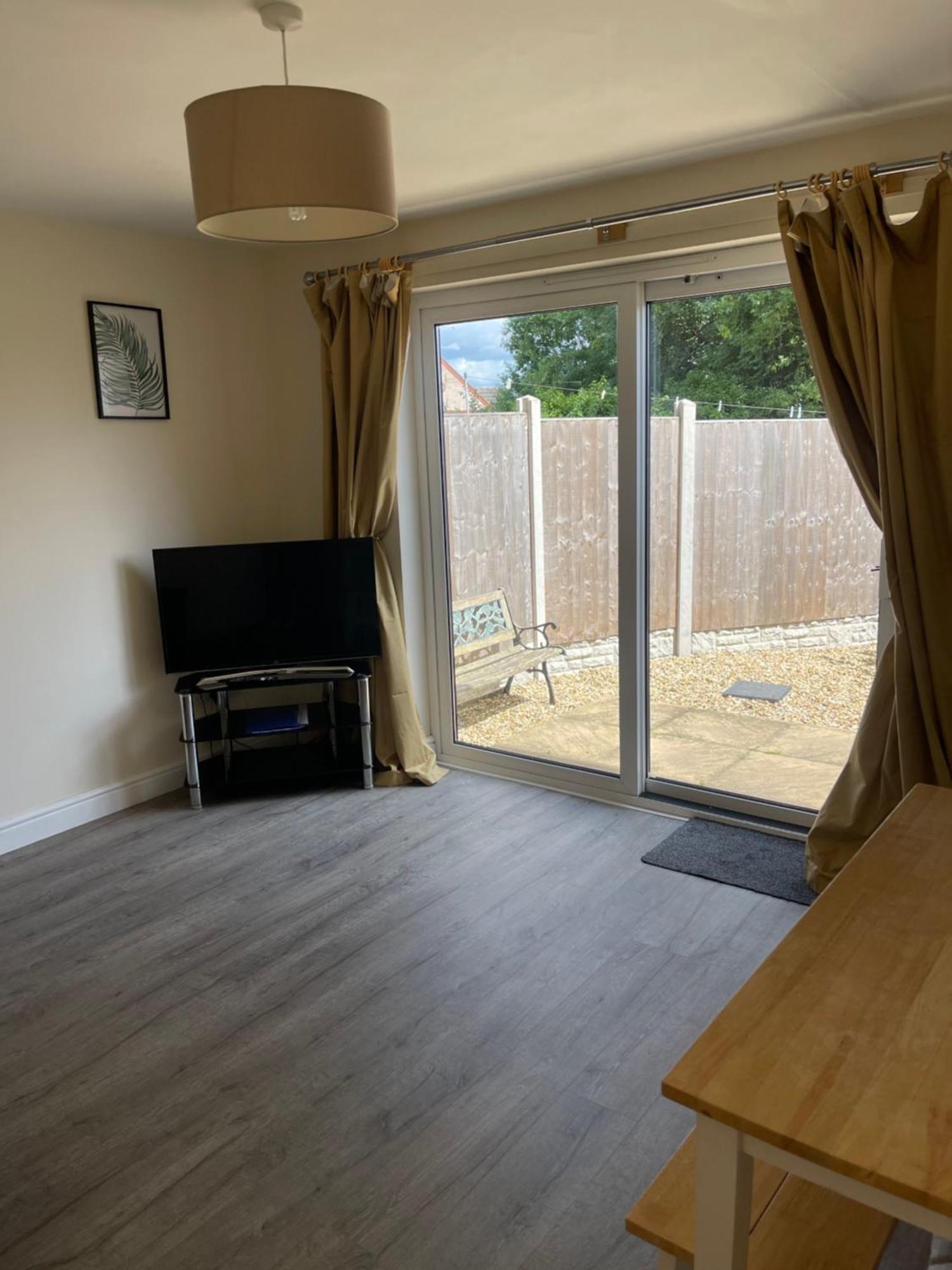 House Number 4 Sleeps Up To 4 With Smart Tvs In Every Room Wellington  Bagian luar foto