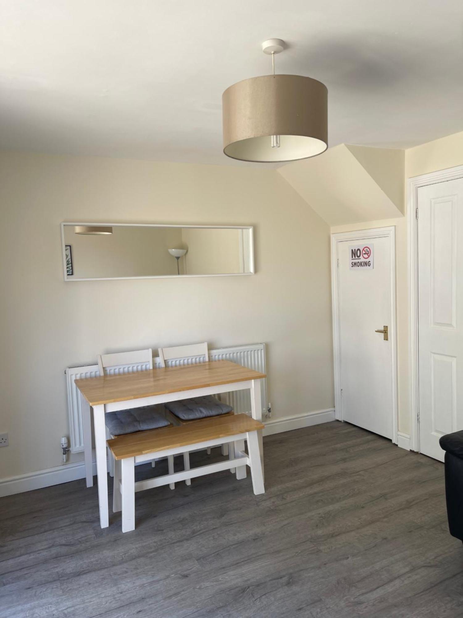 House Number 4 Sleeps Up To 4 With Smart Tvs In Every Room Wellington  Bagian luar foto