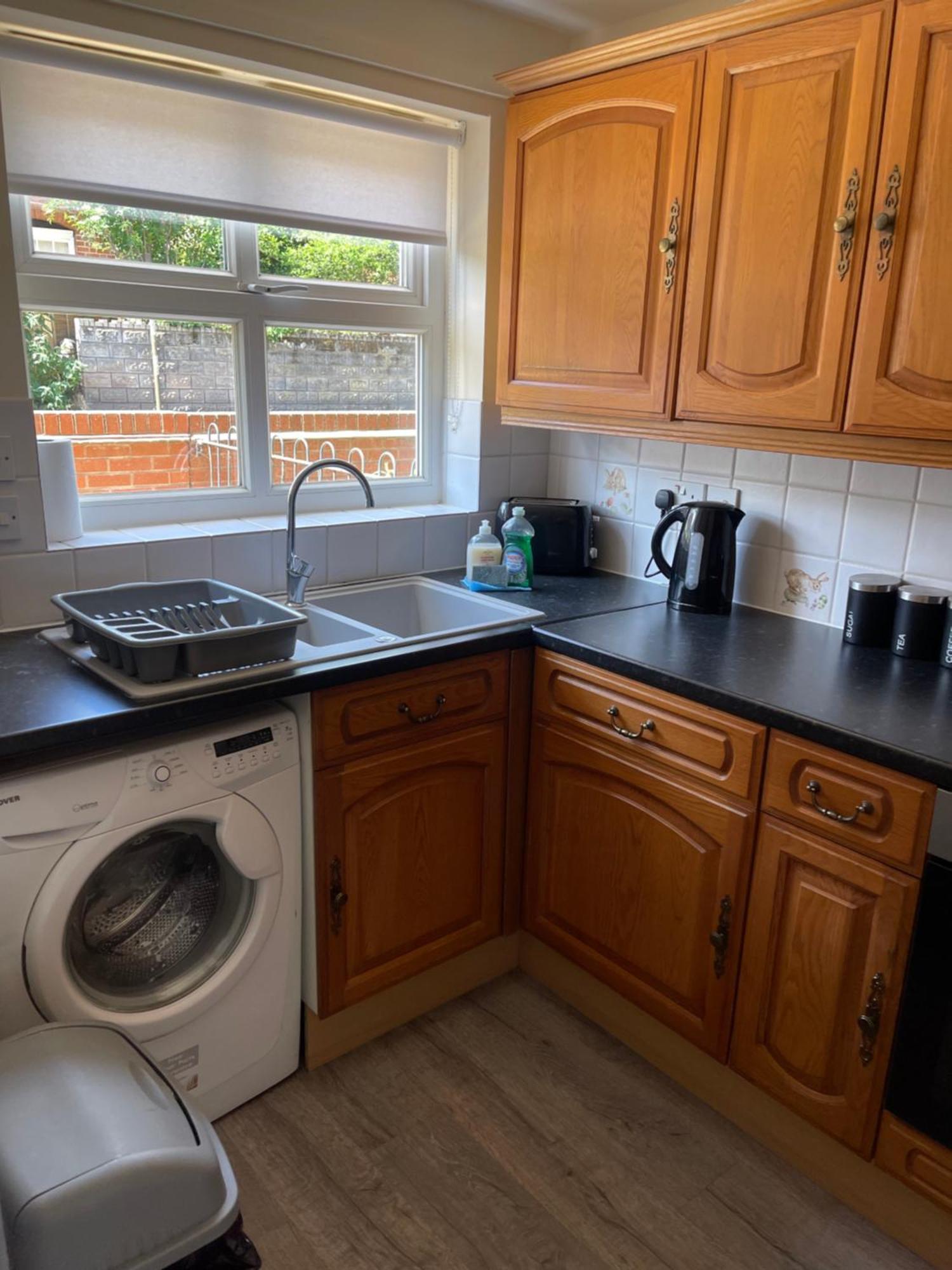 House Number 4 Sleeps Up To 4 With Smart Tvs In Every Room Wellington  Bagian luar foto